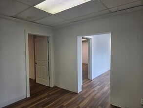 1412 N Broadway, Lexington, KY à louer Photo intérieure– Image 1 sur 12