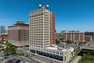 Plus de détails pour 332 W Broadway, Louisville, KY - Bureau à vendre