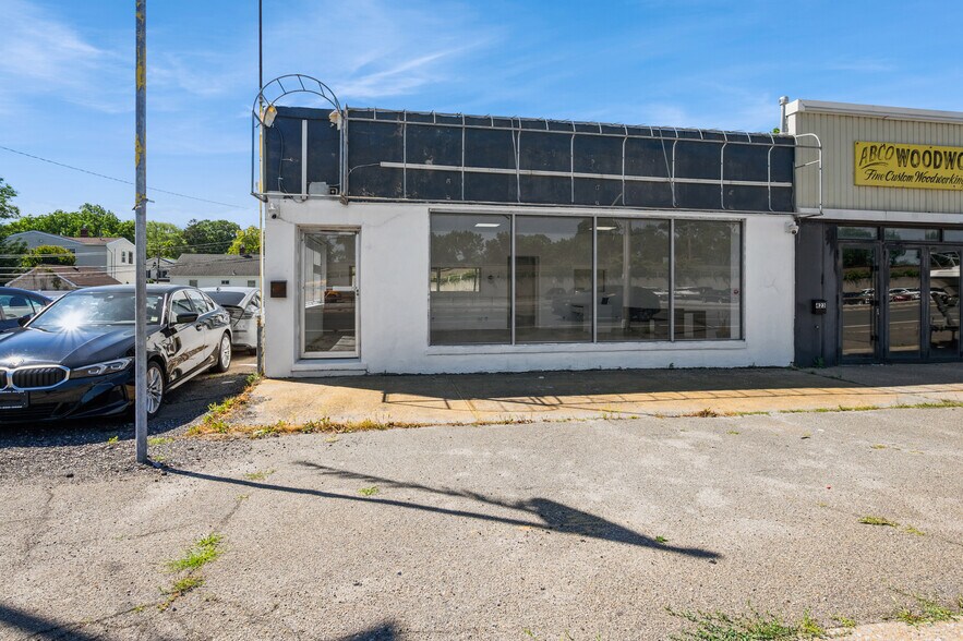 2846 Sunrise Hwy, Bellmore, NY à vendre - Photo de l’immeuble – Image 2 sur 21