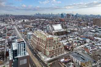 1775-1779 St Clair Av W, Toronto, ON - VUE AÉRIENNE  vue de carte