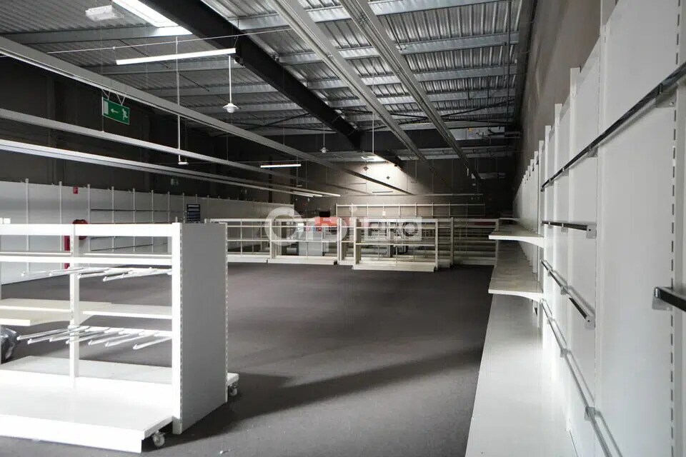 Local commercial dans Dole à louer Photo de l’immeuble– Image 1 sur 7