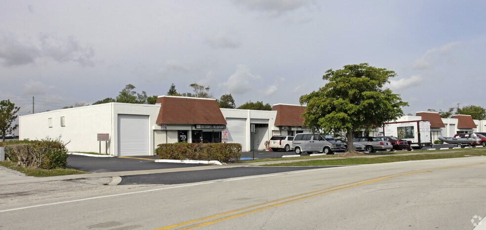 4201 Oak Cir, Boca Raton, FL à vendre - Photo de l’immeuble – Image 2 sur 5