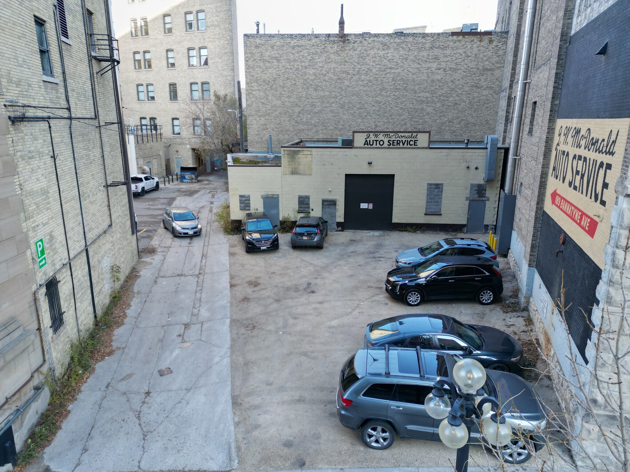 189 Bannatyne Av, Winnipeg, MB à vendre Photo principale– Image 1 sur 24
