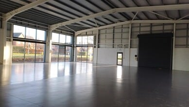 New Retail Rockingham Rd, Market Harborough à louer Photo intérieure– Image 1 sur 2