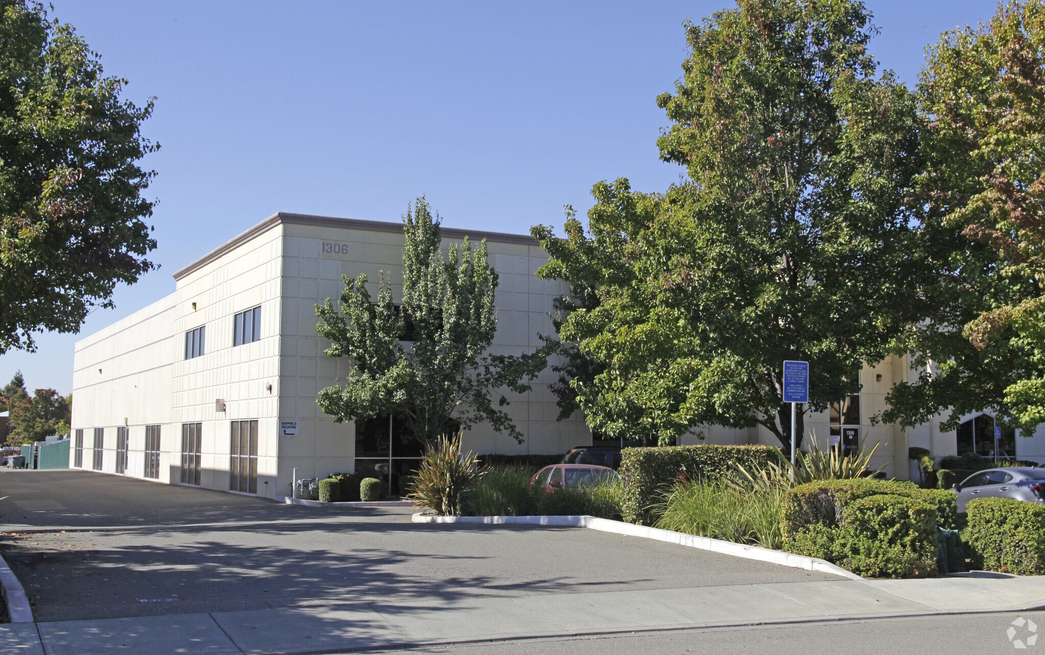 1306 Stealth St, Livermore, CA à louer Photo principale– Image 1 sur 4