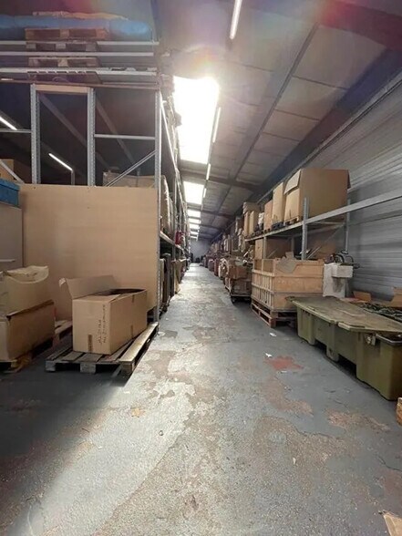 Industriel/Logistique dans Tours à louer - Photo intérieure – Image 2 sur 3