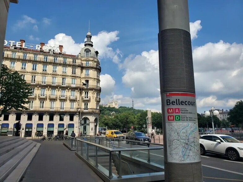 Local commercial dans Lyon à louer - Photo de l’immeuble – Image 2 sur 3