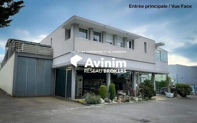 Plus de détails pour Local d’activités à vendre