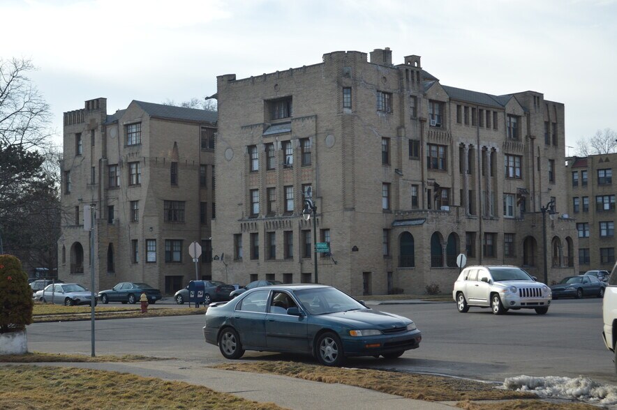 1000 Whitmore Rd, Detroit, MI à vendre - Photo principale – Image 1 sur 1
