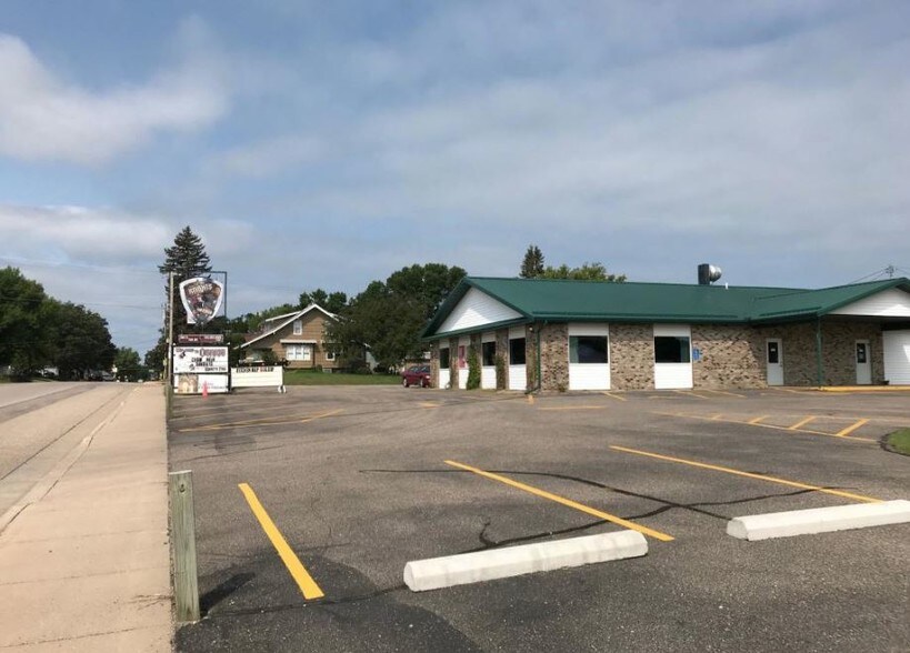 201 E Nokomis St, Osakis, MN à vendre - Photo de l’immeuble – Image 3 sur 17