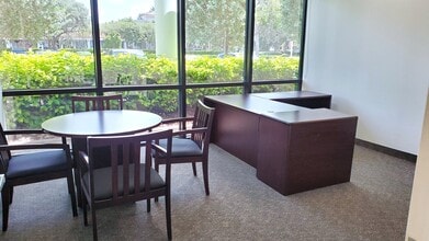 2300 Glades Rd, Boca Raton, FL à louer Photo intérieure– Image 2 sur 7