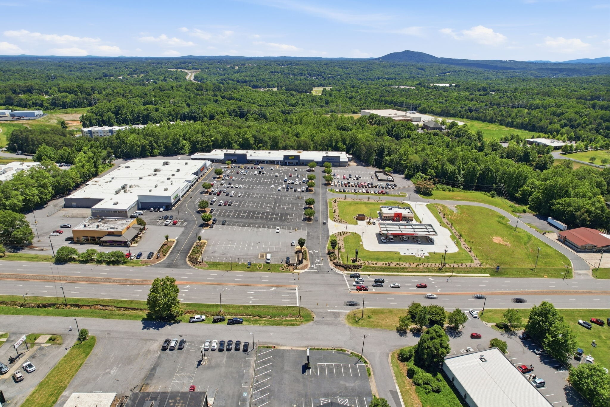 505-573 US 70 Hwy SW, Hickory, NC à louer Aérien– Image 1 sur 7