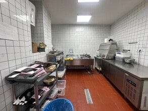 Local commercial dans Madrid, Madrid à louer Photo intérieure– Image 1 sur 5