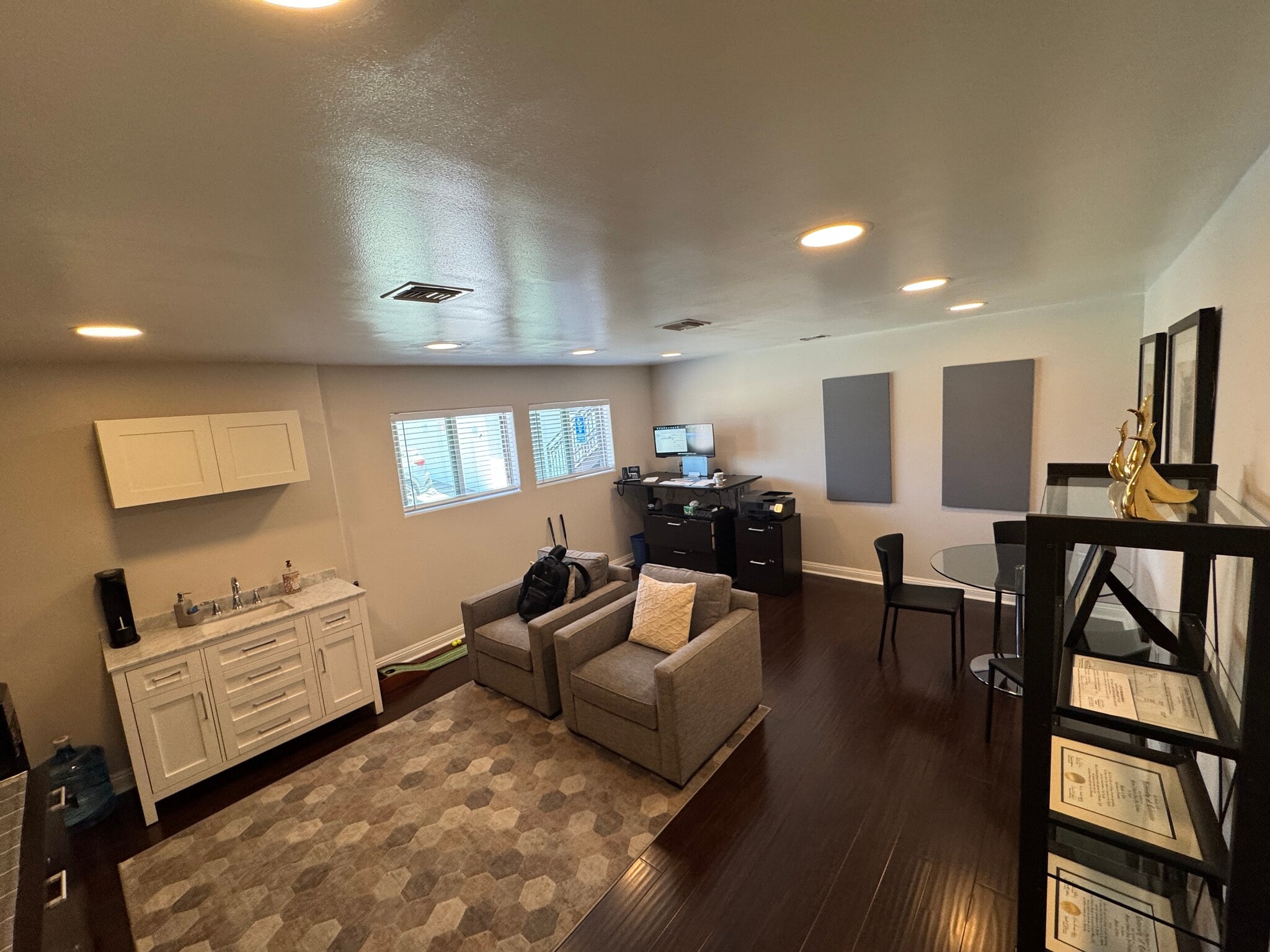 1200 S Pacific Coast Hwy, Redondo Beach, CA à louer Photo intérieure– Image 1 sur 13