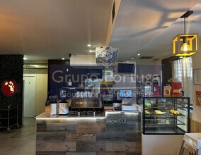 Local commercial dans Madrid, Madrid à louer Photo intérieure– Image 1 sur 12