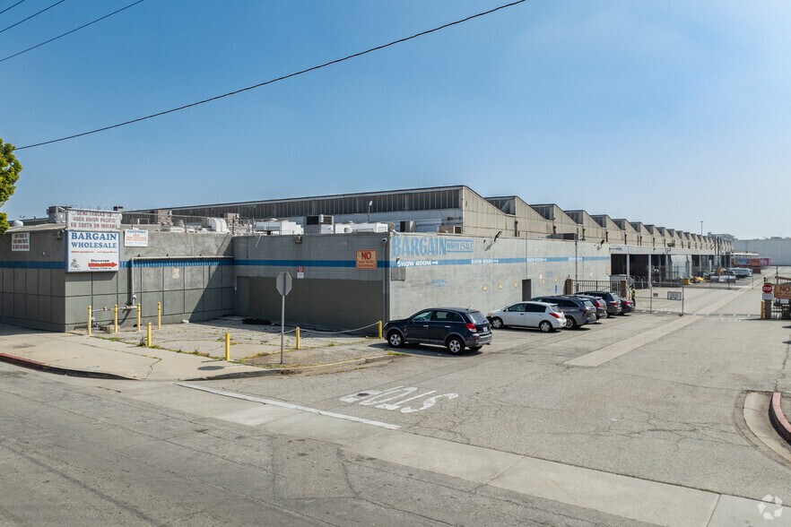 4000 Union Pacific Ave, Commerce, CA à louer - Photo de l’immeuble – Image 2 sur 11