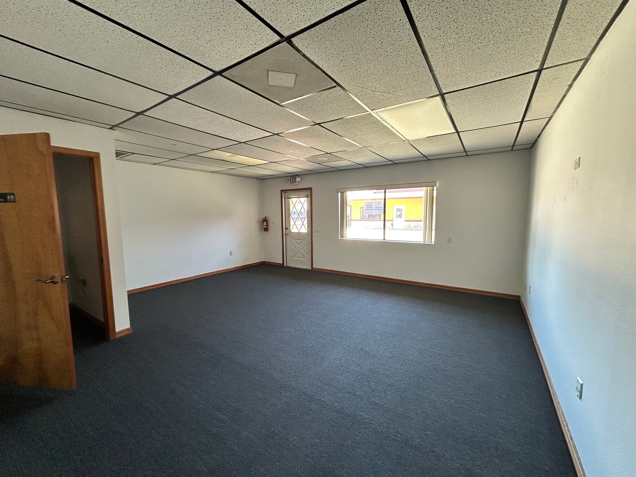 6201 Deltona Blvd, Spring Hill, FL à louer Photo intérieure– Image 1 sur 2