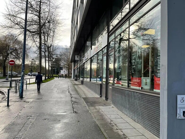 Bureau dans Rennes à vendre - Photo de l’immeuble – Image 3 sur 9