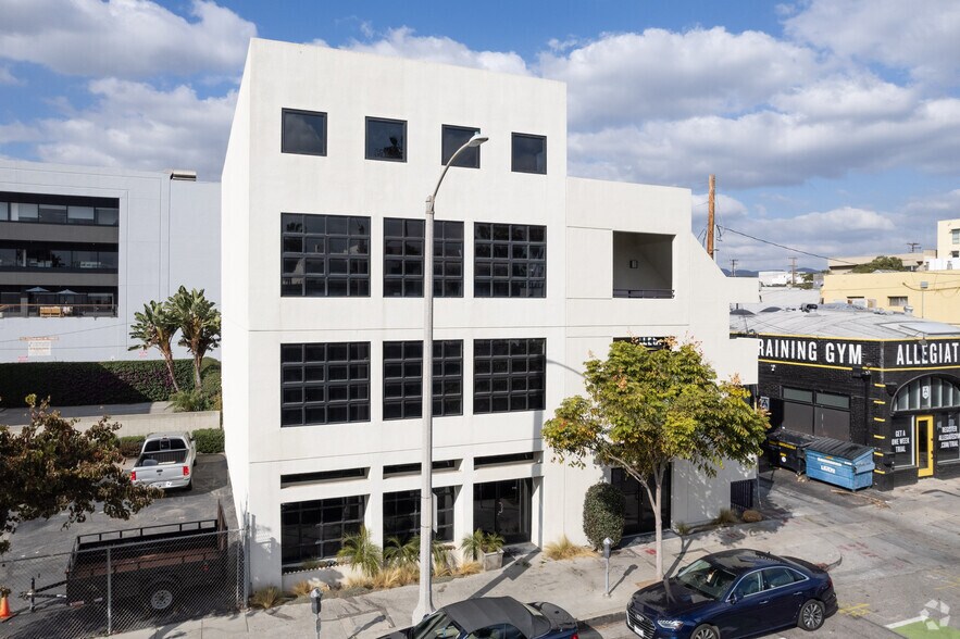 713-715 Broadway, Santa Monica, CA à louer - Photo de l’immeuble – Image 2 sur 5