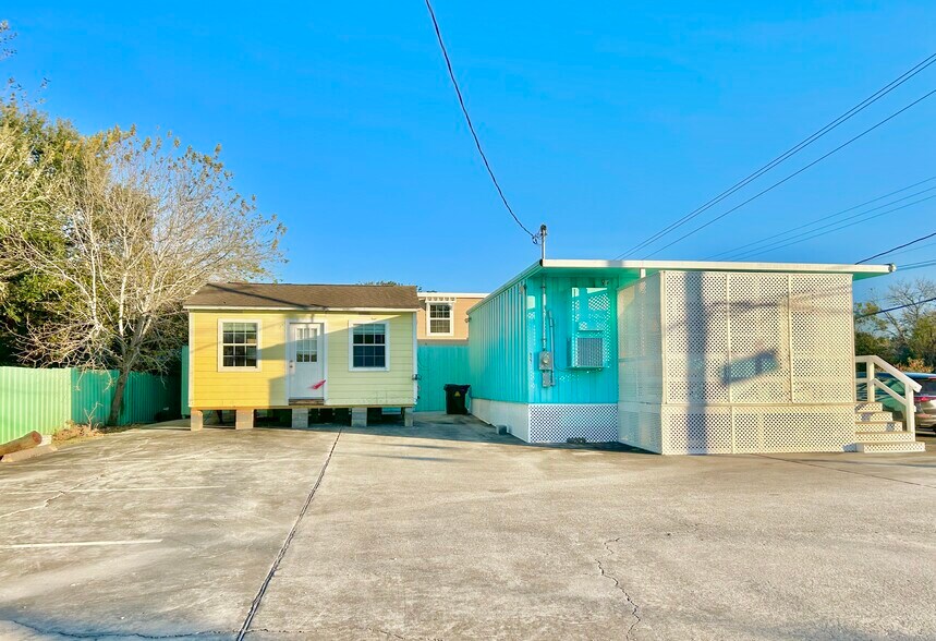 927 27th St, San Leon, TX à vendre - Photo de l’immeuble – Image 2 sur 36