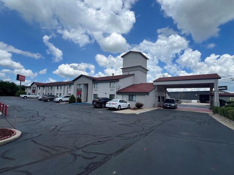 901 Conley Rd, Columbia, MO à vendre - Photo principale – Image 1 sur 4