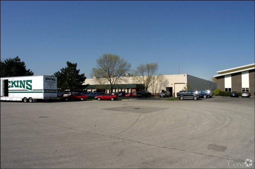 2330-2340 Ernie Krueger Cir, Waukegan, IL à louer - Photo de l’immeuble – Image 2 sur 5