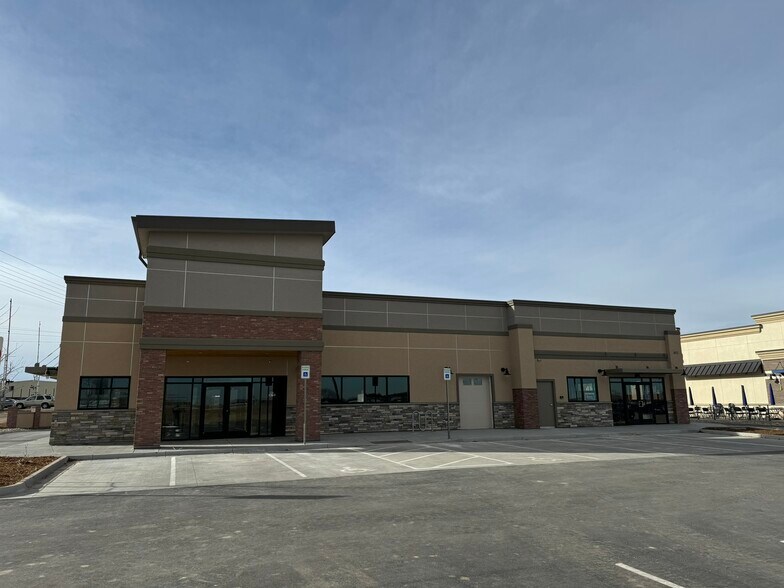403 Pointe Plaza Dr, Windsor, CO à louer - Photo de l’immeuble – Image 2 sur 5