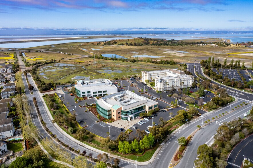 8000 Jarvis Ave, Newark, CA à louer - Photo principale – Image 1 sur 4