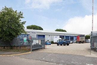 Plus de détails pour 1B Travellers Close, North Mymms - Industriel/Logistique à louer
