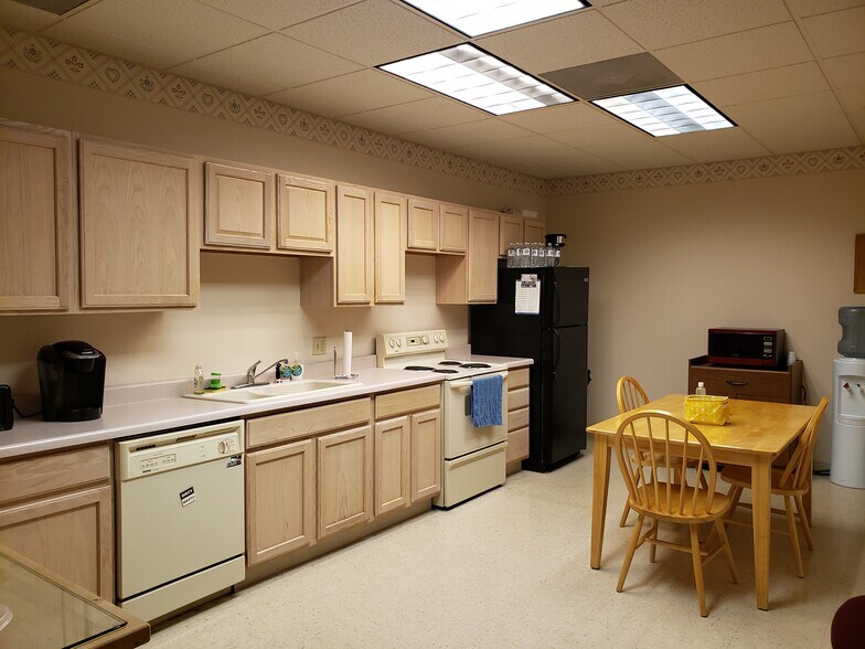 1402 Columbus St, Ottawa, IL à louer - Photo intérieure – Image 3 sur 5