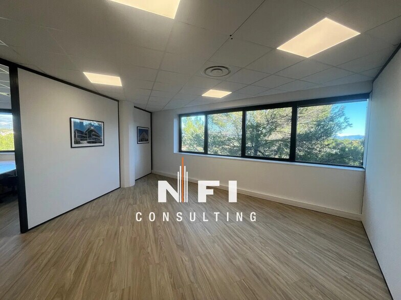 Bureau dans Valbonne à vendre - Photo intérieure – Image 2 sur 10