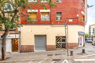 Plus de détails pour Carrer Font de Canyelles, 91-93, Barcelone - Local commercial à louer