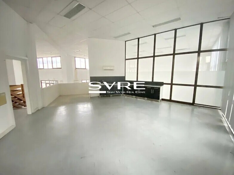 Local d’activités dans Gémenos à louer - Photo intérieure – Image 2 sur 6