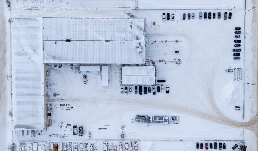 2201 8th St, Nisku, AB à louer - Photo de l’immeuble – Image 3 sur 3