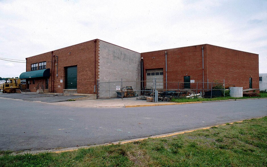 4703-4705 Webster St, Bladensburg, MD à louer - Photo de l’immeuble – Image 2 sur 5