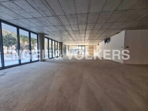 Bureaux/Local commercial dans Barcelone, Barcelona à louer Photo intérieure– Image 2 sur 3