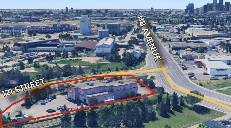11812 121 St NW, Edmonton, AB à louer - Photo de l’immeuble – Image 3 sur 12