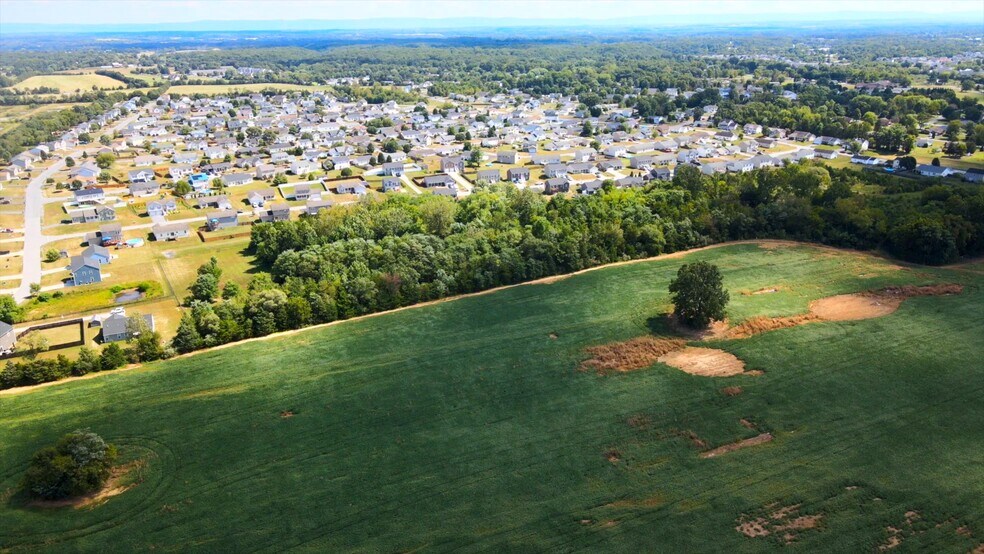 7519 Winchester Ave, Inwood, WV à vendre - Vidéo sur l’annonce professionnelle – Image 2 sur 18