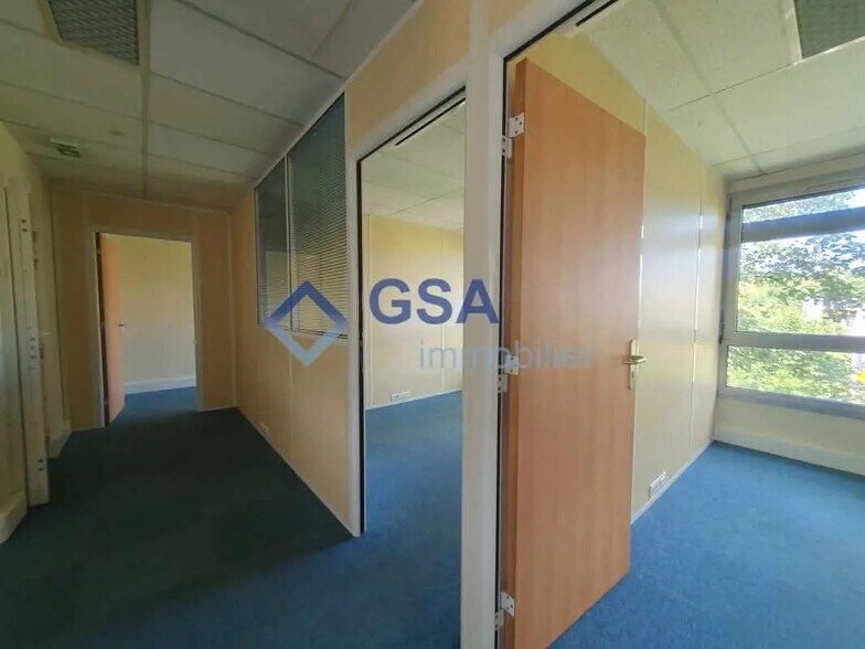 Bureau dans Épinay-sur-Orge à louer - Photo de l’immeuble – Image 3 sur 5
