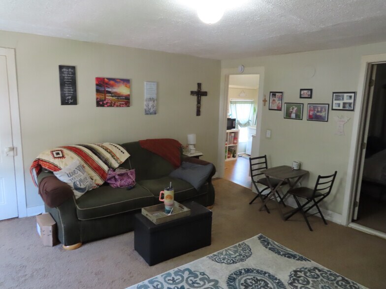 130 E Spruce St, Titusville, PA à vendre - Photo de l’immeuble – Image 3 sur 25