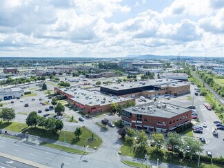 Plus de détails pour 20 Boul de Mortagne, Boucherville, QC - Local commercial à louer