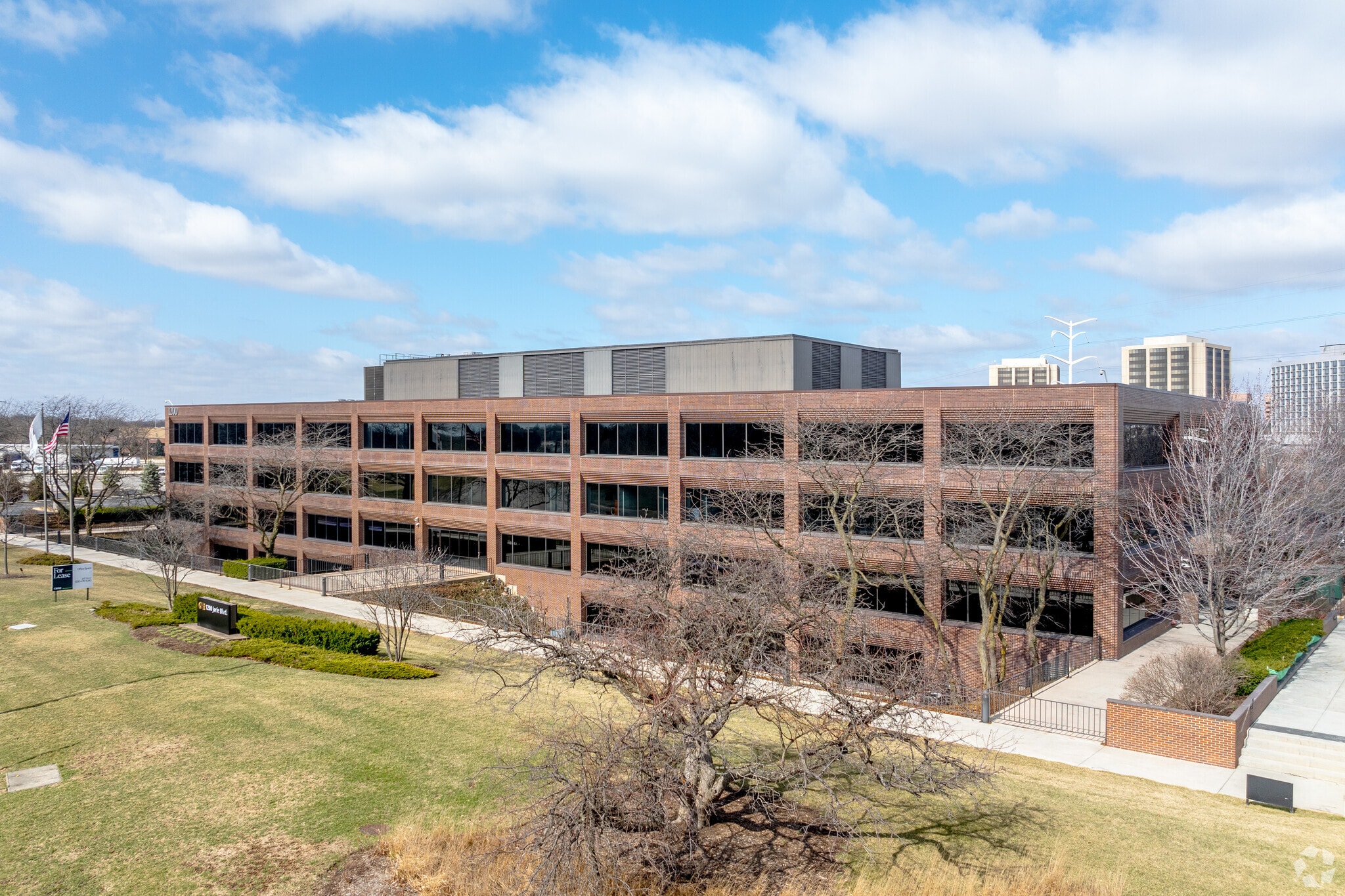 1200 Jorie Blvd, Oak Brook, IL à louer Photo principale– Image 1 sur 25