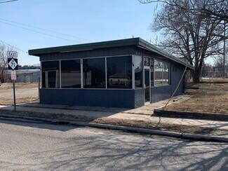 Plus de détails pour 102 Corunna Ave, Owosso, MI - Local commercial à vendre