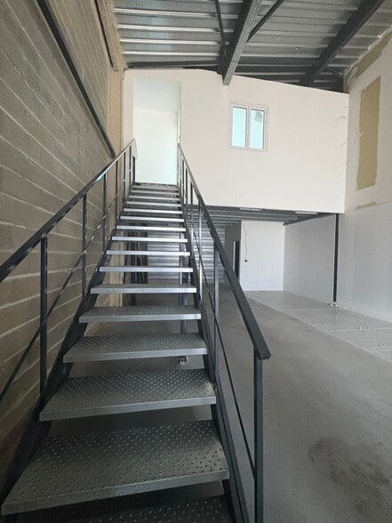 166 Bis Avenue Des Marronniers, Mérignac à louer - Photo de l’immeuble – Image 2 sur 6