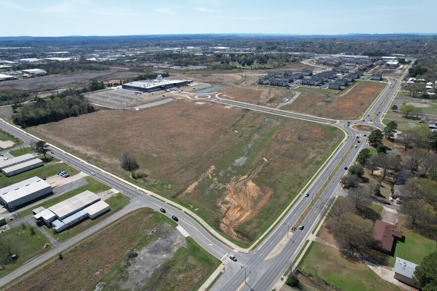 East 6th Street, Conway, AR à vendre - Photo de l’immeuble – Image 3 sur 8