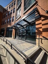 2800 Franklin Blvd, Cleveland, OH à louer Photo de l’immeuble– Image 2 sur 8