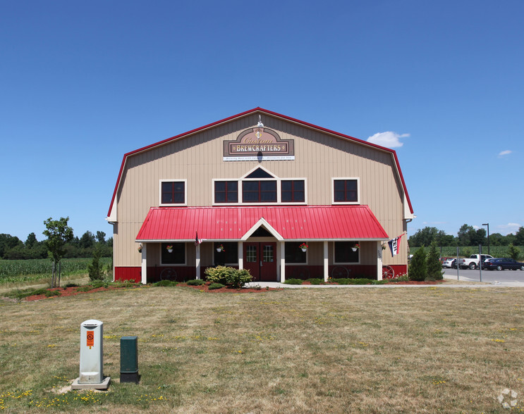 300 Village Square Blvd, Honeoye Falls, NY à louer - Photo de l’immeuble – Image 2 sur 2