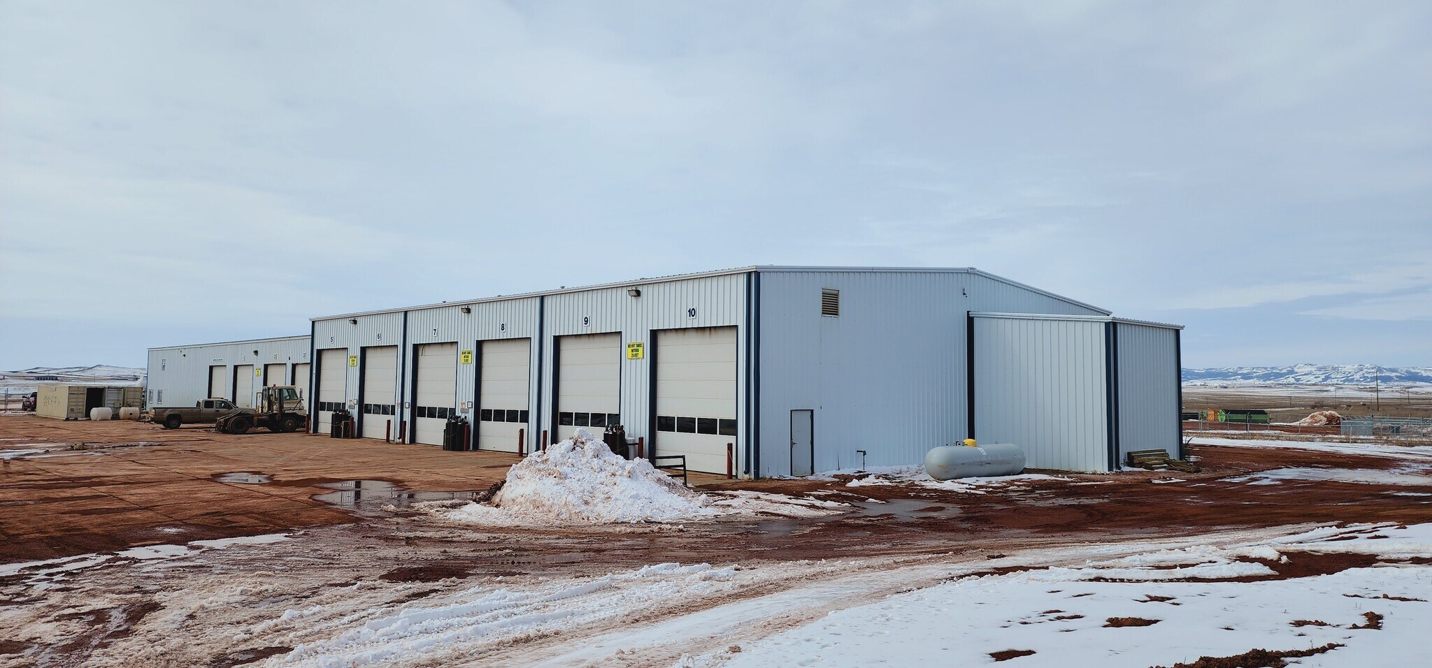 10468 1st St SW, Killdeer, ND à vendre Photo principale– Image 1 sur 42