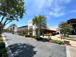 2015 Birch Rd, Chula Vista, CA à louer Photo de l’immeuble– Image 2 sur 7