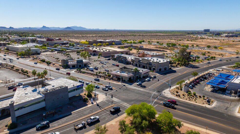 9015 E Via Linda, Scottsdale, AZ à louer - Photo de l’immeuble – Image 1 sur 10